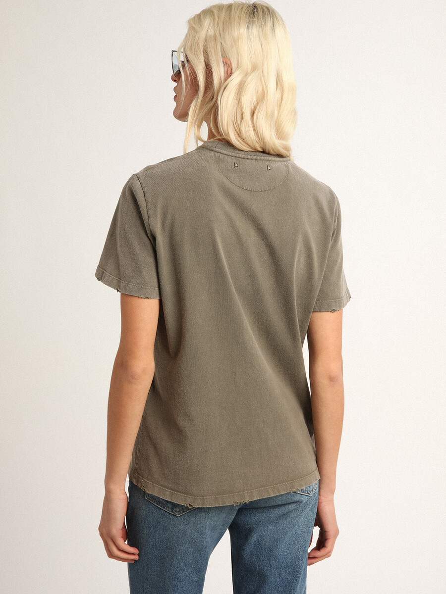 olijfgroen t-shirt met normale pasvorm en gouden letters op de voorkant.
