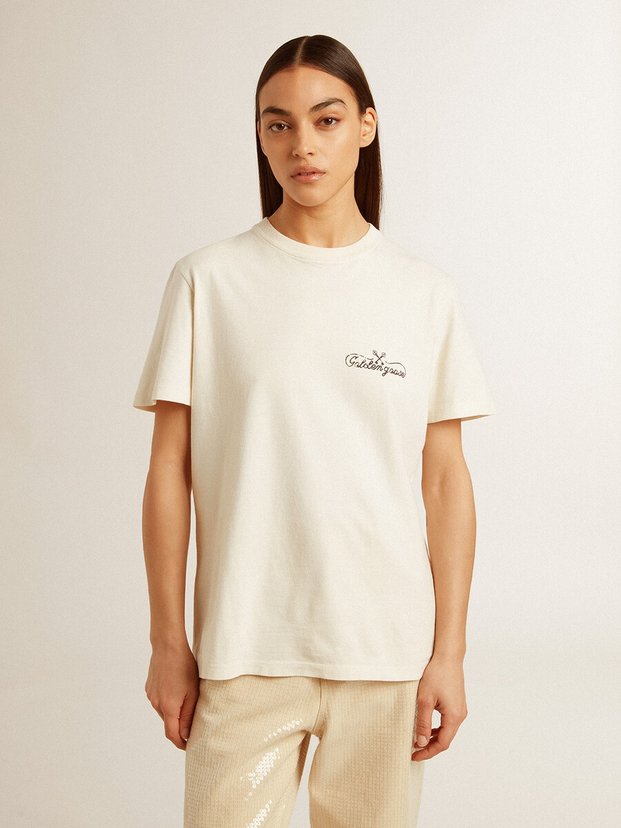 dames t-shirt in verouderd wit met logo op de borst