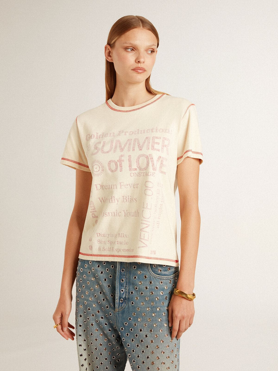 crèmekleurig dames-t-shirt met vervaagde rode accenten