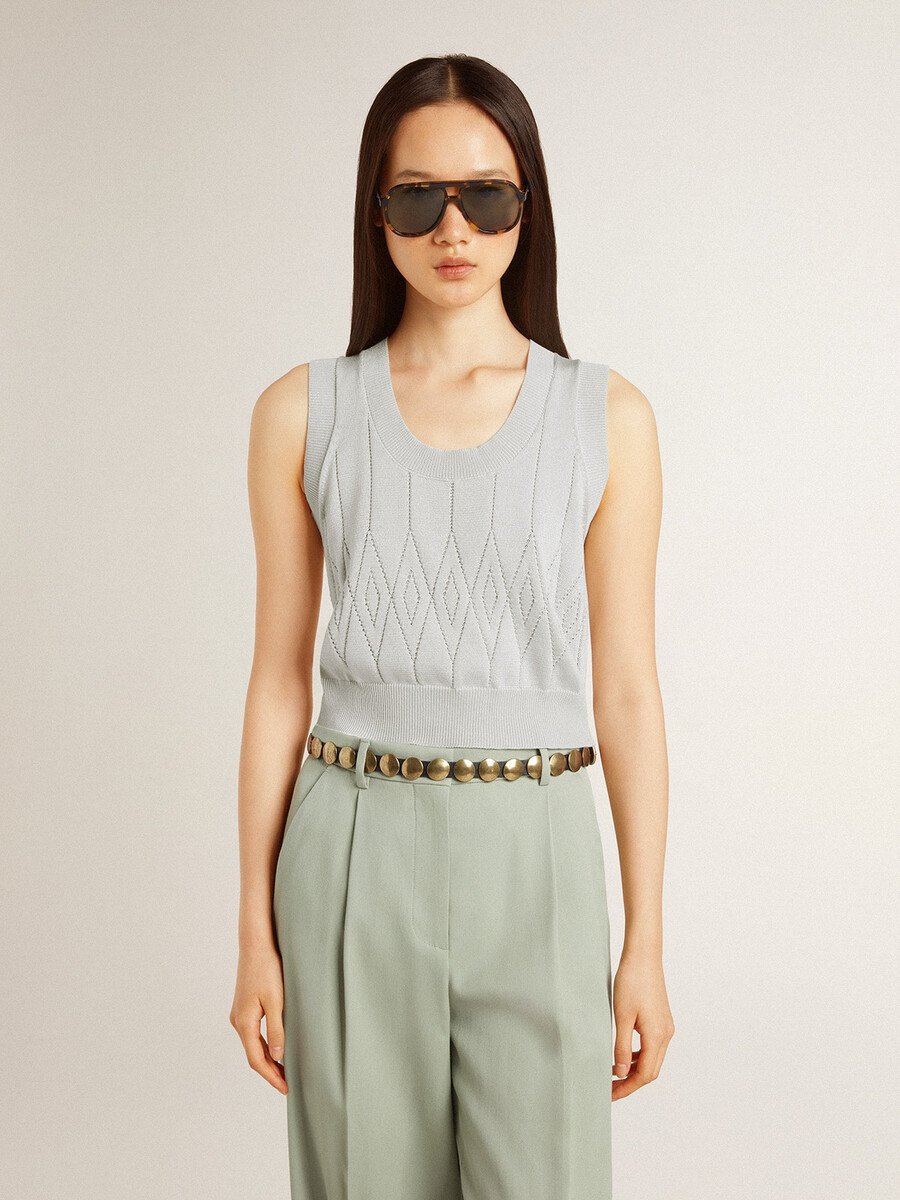 mouwloze tanktop voor dames in lichtblauwe gebreide stof.