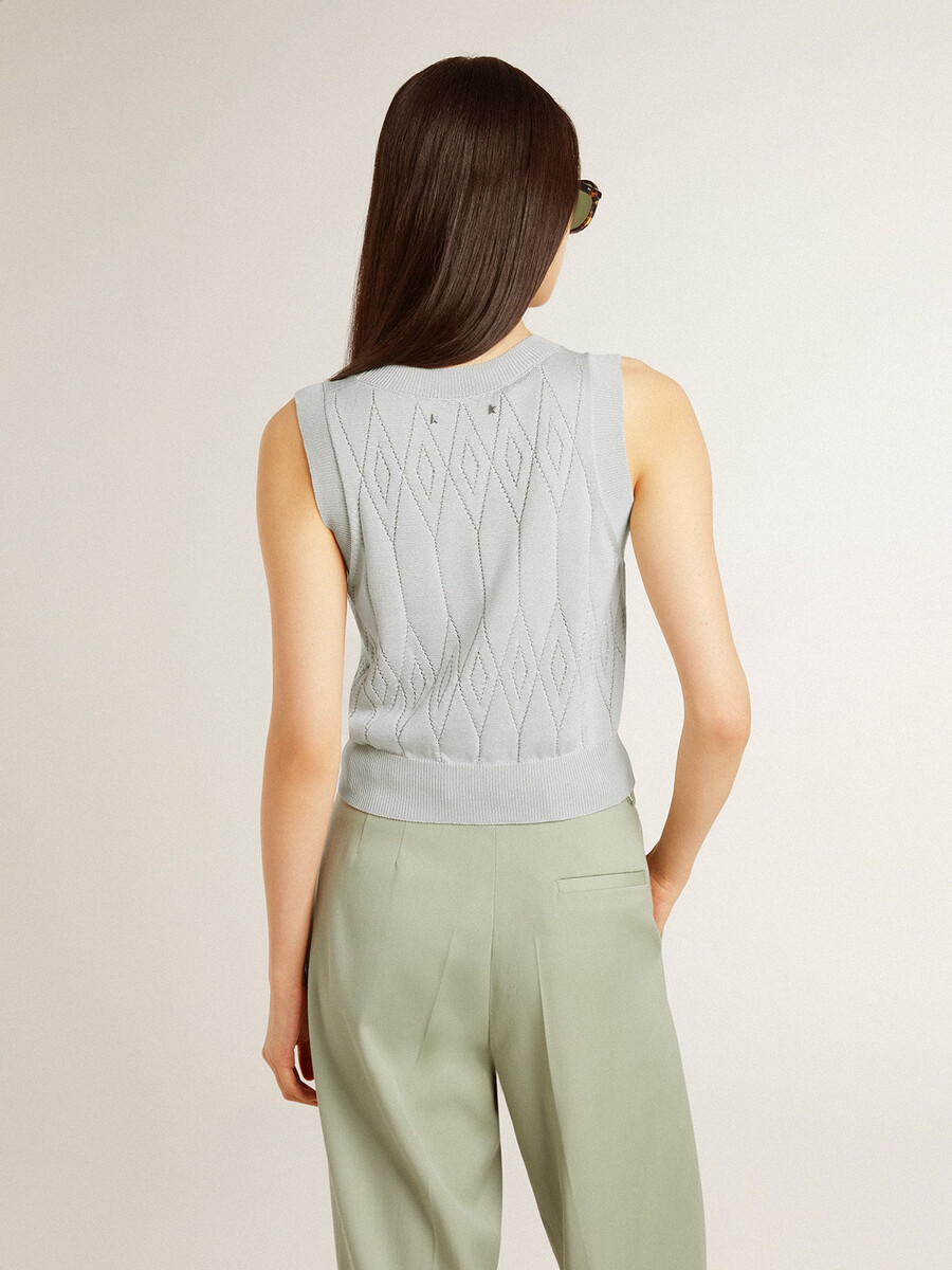 mouwloze tanktop voor dames in lichtblauwe gebreide stof.