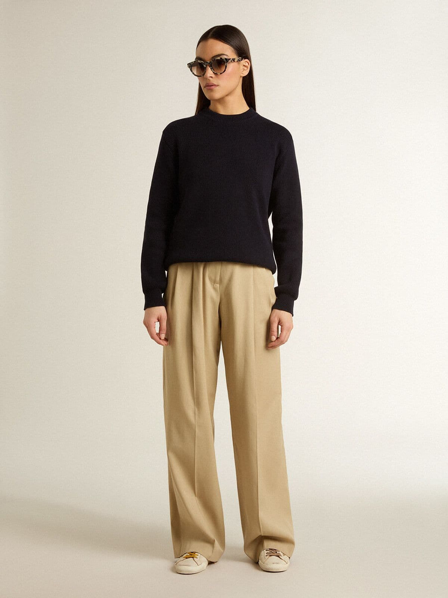 dames true-star in wit nappaleer met gouden ster en beige suède hielstuk.