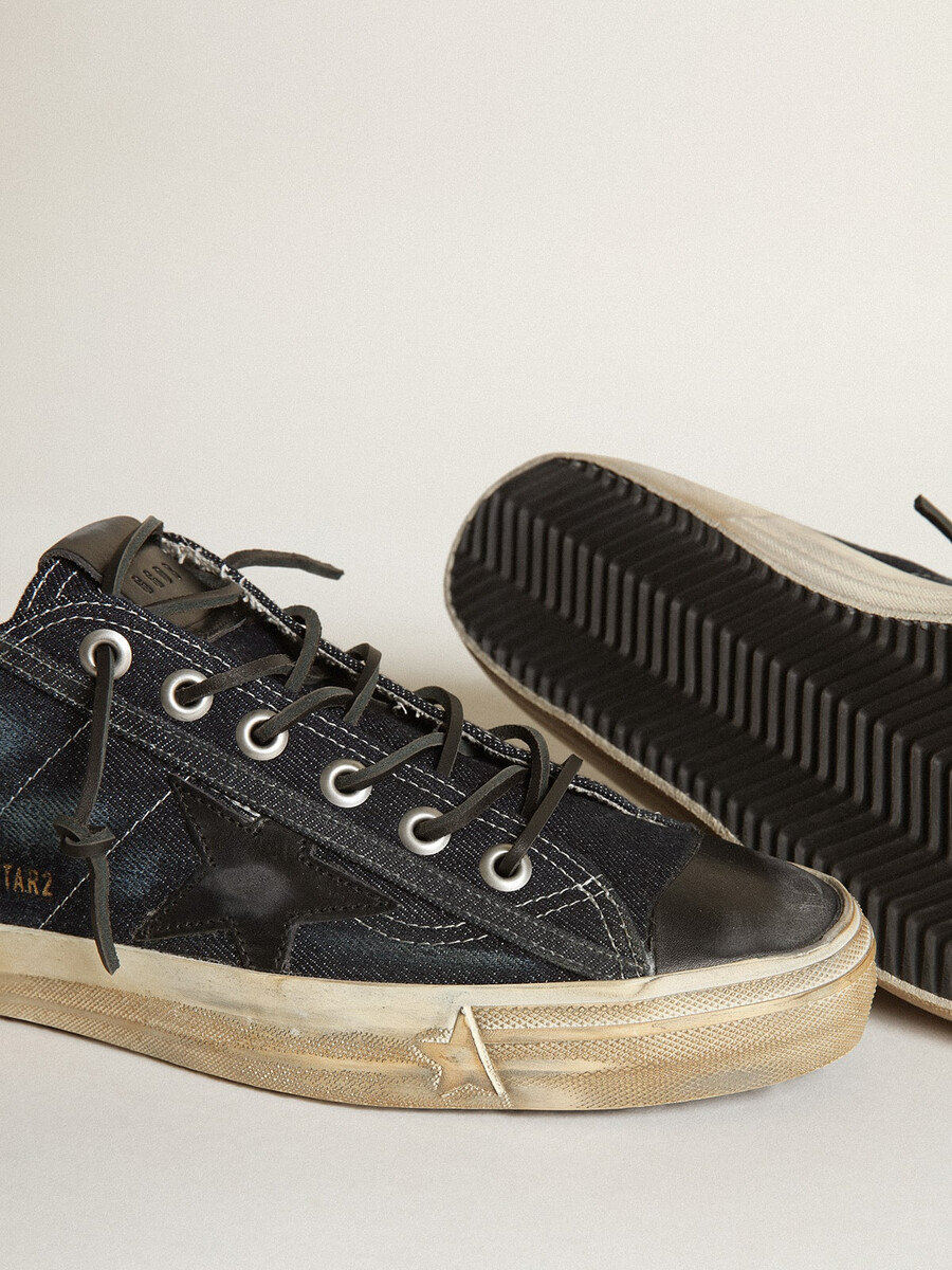 v-star sneakers in middernachtblauw denim met zwarte leren ster en neus